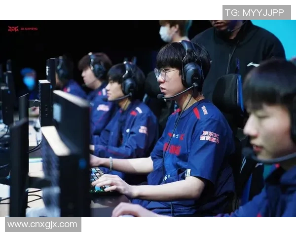 电竞实时数据助力平精英揭秘JDG战队默契配合与战术策略