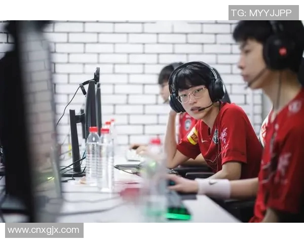 深入分析英雄联盟EDG战队的战术布局与团队协作策略实时新闻